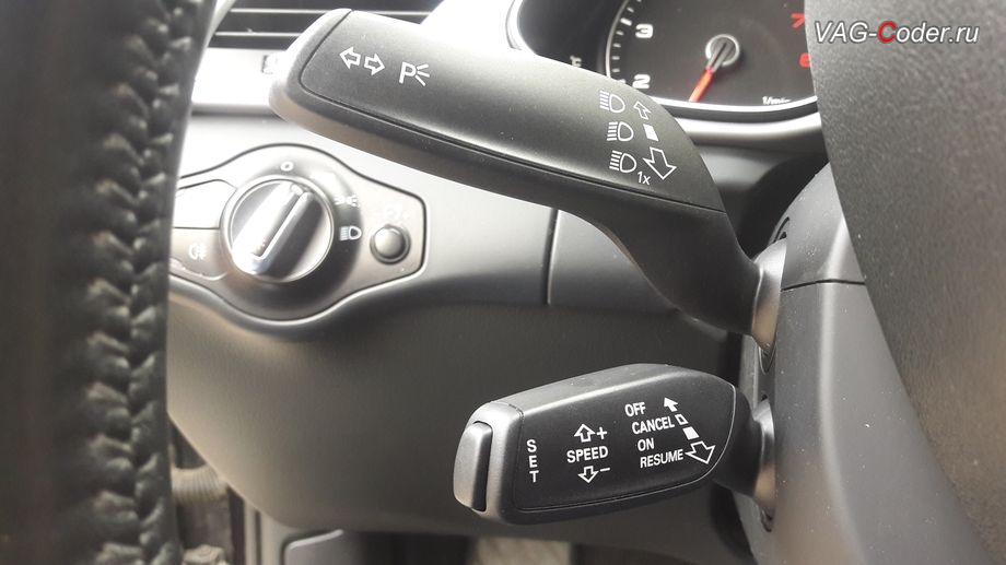 Audi A4 AllRoad B8-2014м/г - внешний вид нового установленного подрулевого блока переключателей (стрекоза) с поддержкой функции круиз-контроля (GRA), доустановка и активации функции круиз-контроля (GRA) на Ауди A4(B8) Алроад в VAG-Coder.ru в Перми