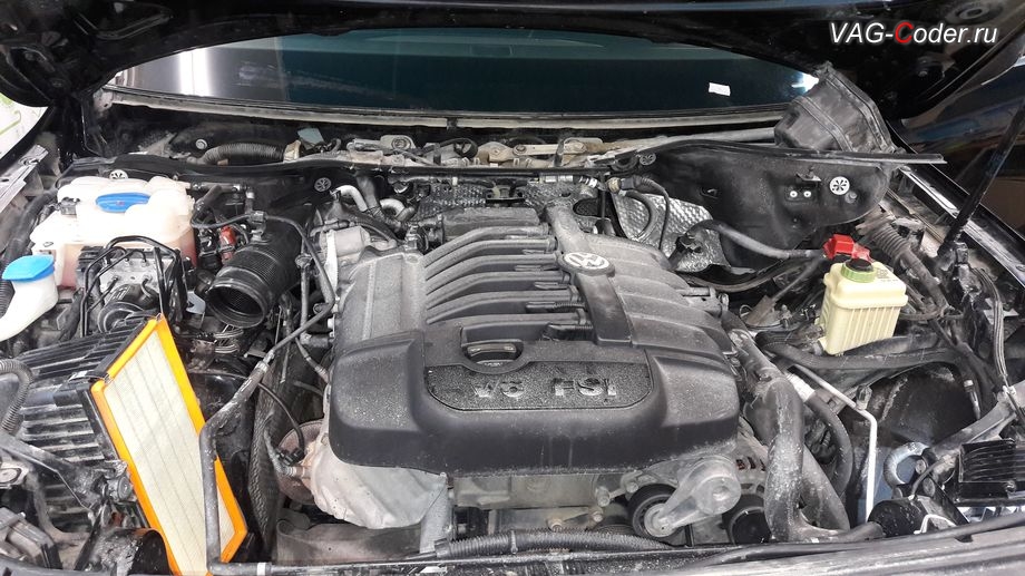VW Touareg NF-2014м/г - дотяжка проводки по моторному отсеку, доустановка пакета оборудования ксеноновых фар системы динамического адаптивного освещения (DLA) в VAG-Coder.ru в Перми