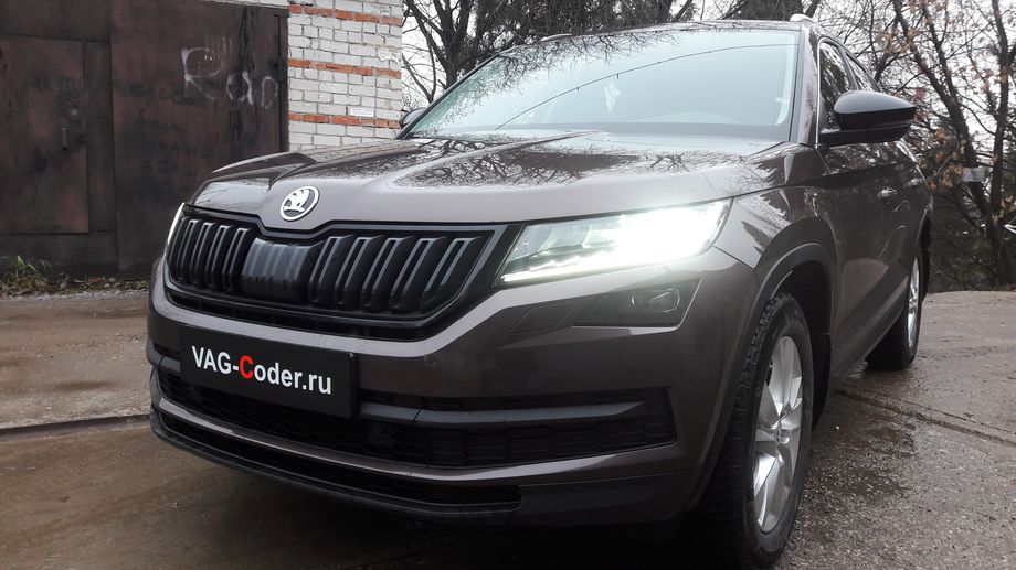 Skoda Kodiaq-2,0TDI-4х4-DSG7-2019м/г - доустановка оригинальной беспроводной зарядки смартфона на Шкода Кодиак в VAG-Coder.ru в Перми