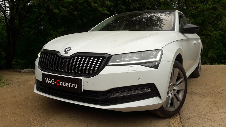 Skoda Superb 3 FL-2,0TSI-4х4-DSG6-2021м/г - программная активация и кодирование пакета скрытых заводских функций, и активации расширенной эстетической подсветки в 30-ть цветов на Шкода Суперб 3 ФЛ в VAG-Coder.ru в Перми