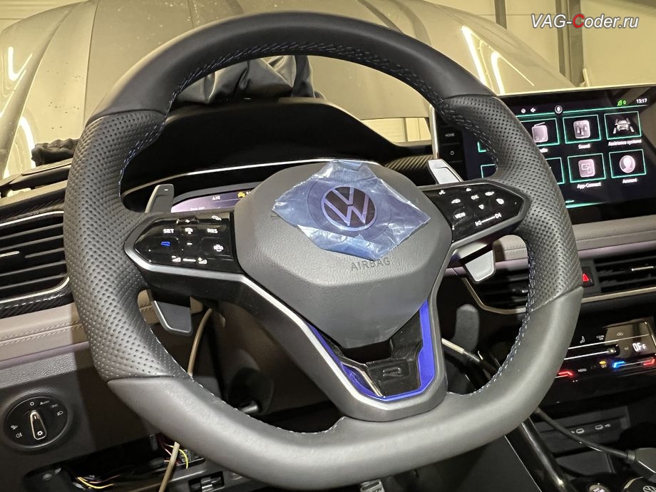 VW Tayron-1,4TSI-DSG7-2023м/г - внешний вид нового сенсорного мультируля (MFL) с подрулевыми лепестками, доустановка сенсорного мультируля (MFL) с подрулевыми лепестками на Фольксваген Тайрон в VAG-Coder.ru в Ростове-на-Дону