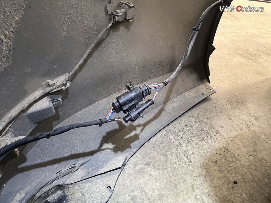 Skoda Octavia A8-2022м/г - жгут проводки со стыковочным разъемом в задний бампер для ассистента виртуальной педали Easy Open (Изи Опен) комфортного открытия / закрытия багажника ногой, доустановка и программная активация, кодированию и прописка ассистента виртуальной педали Easy Open (Изи Опен) комфортного открытия / закрытия багажника ногой на Шкода Октавия А8 в VAG-Coder.ru в Ростове-на-Дону